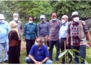 Kunjungan Penasihat Senior Menteri LHK Di Taman Kehati Dukuh Dalem